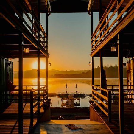 Villa Container Lodge Capitólio Eksteriør bilde